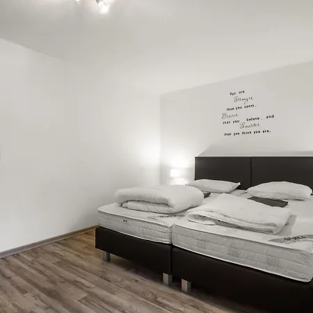 Spacious Holiday In Bestwig For Groups Apartamento