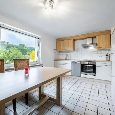 Spacious Holiday In Bestwig For Groups Apartamento *