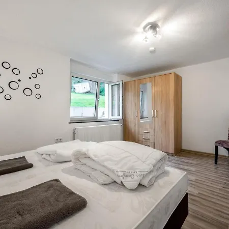 Spacious Holiday In Bestwig For Groups Apartamento
