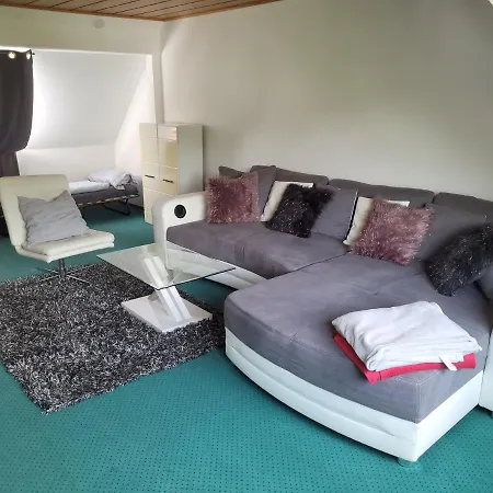 Spacious Holiday In Bestwig For Groups Apartamento